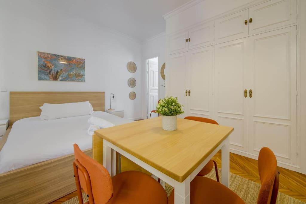 Petite E Chic Loft Para 3 En El Corazon De מדריד מראה חיצוני תמונה