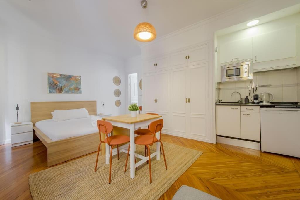 Petite E Chic Loft Para 3 En El Corazon De מדריד מראה חיצוני תמונה