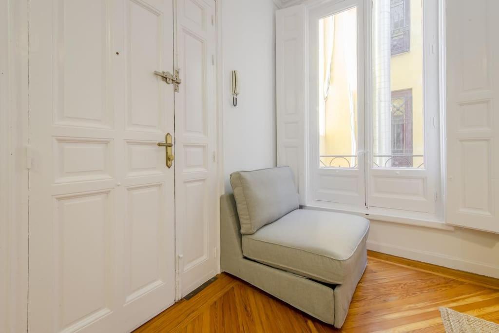 Petite E Chic Loft Para 3 En El Corazon De מדריד מראה חיצוני תמונה