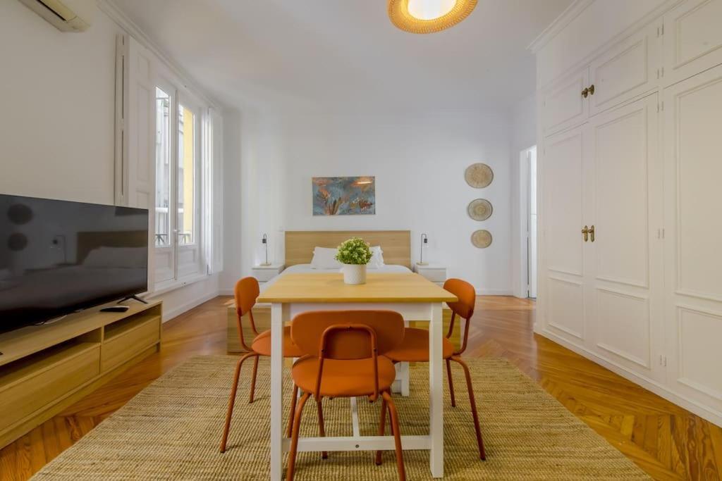 Petite E Chic Loft Para 3 En El Corazon De מדריד מראה חיצוני תמונה